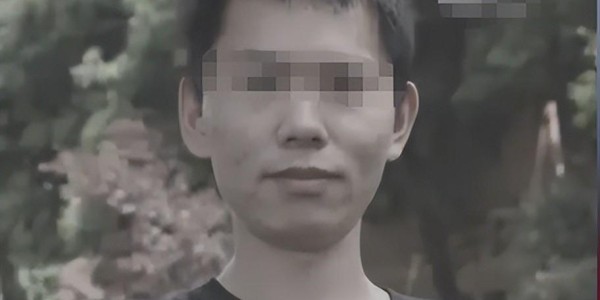 爱游戏体育官方网站-噩耗传来！28岁川大博士遗体找到，父母搬砖供他，姐姐留言太戳心